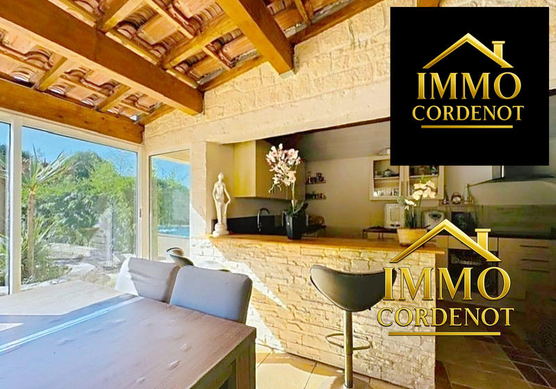 Villa - 250 m² - 7 pièces