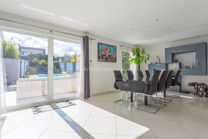 Maison - 226 m² - 10 pièces