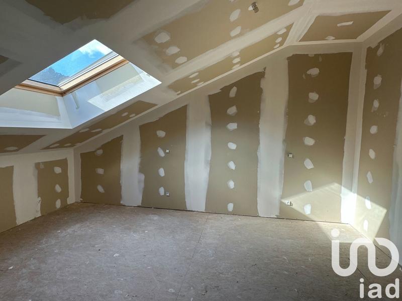 Appartement - 183 m² - 6 pièces