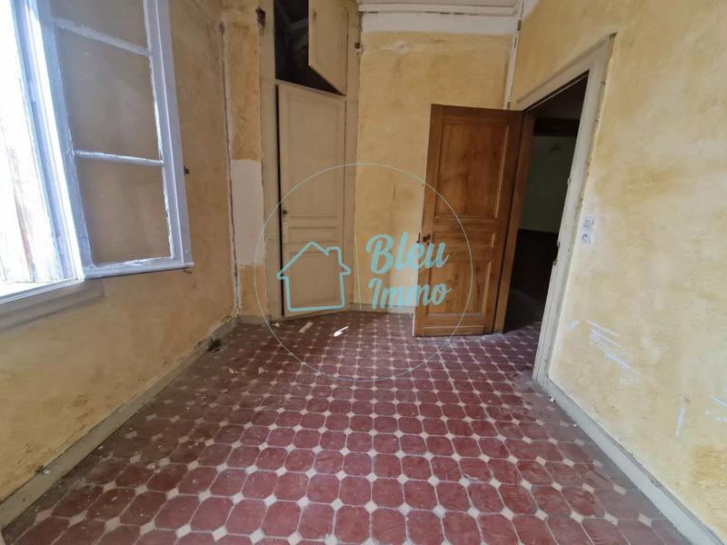 Appartement - 80 m² - 5 pièces