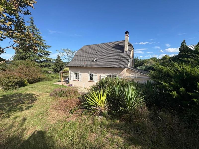 Maison traditionnelle - 117 m² - 5 pièces