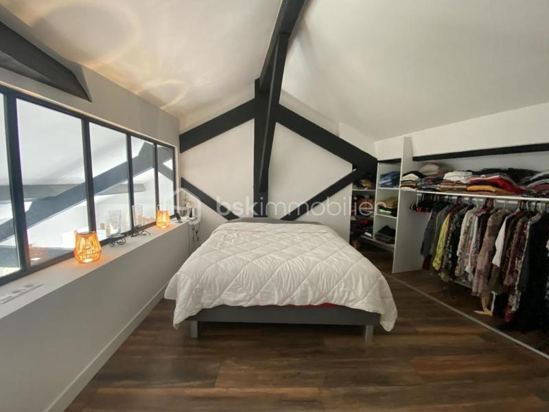 Appartement - 101 m² - 4 pièces