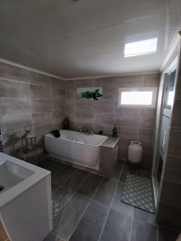 Maison - 98 m² - 7 pièces