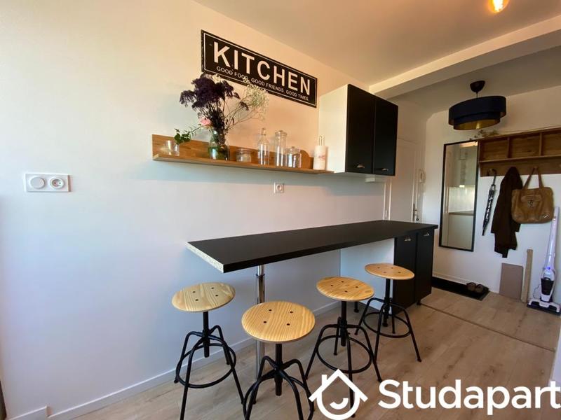 Chambre - 10 m² - 1 pièce