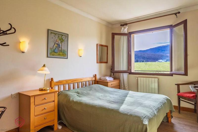 Maison - 166 m² - 7 pièces