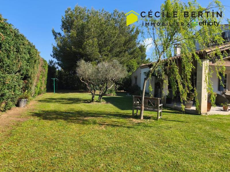 Mas - 198 m² - 7 pièces