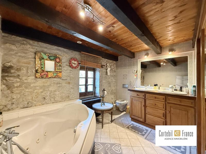 Maison - 123 m² - 4 pièces