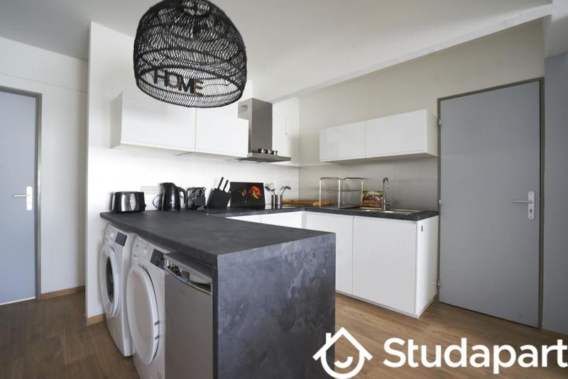 Chambre - 13 m² - 1 pièce