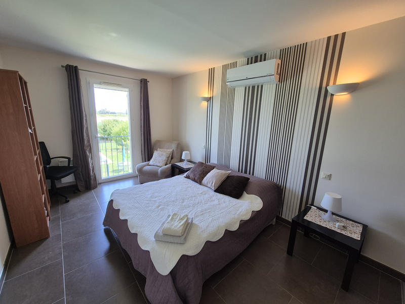 Maison - 250 m² - 11 pièces