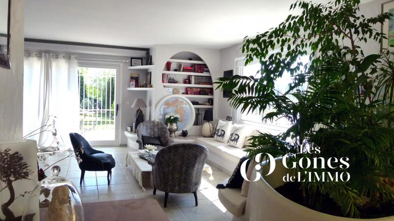 Maison - 209 m² - 6 pièces