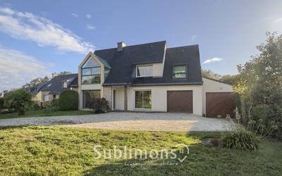 Maison - 180 m² - 6 pièces