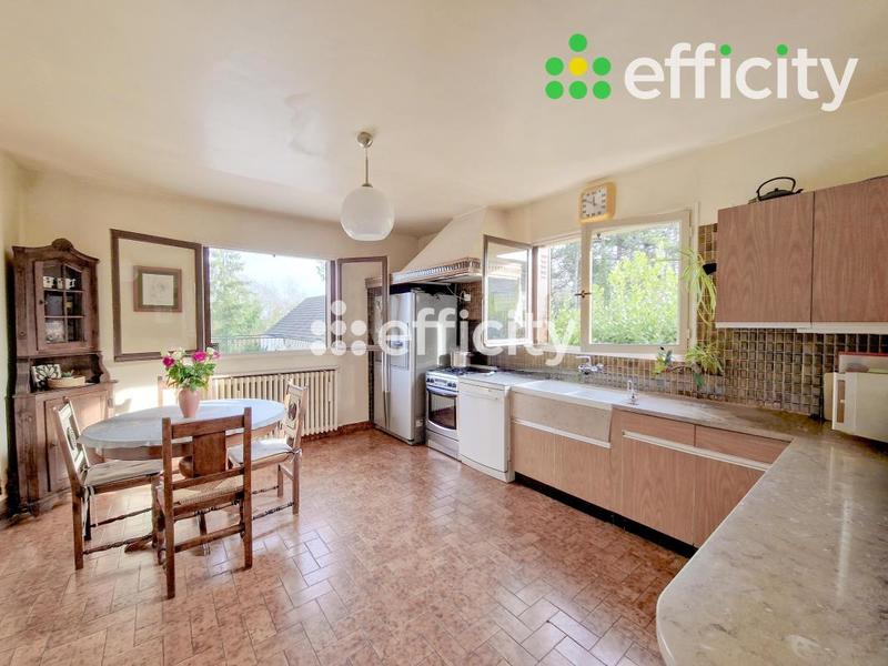 Maison - 180 m² - 5 pièces