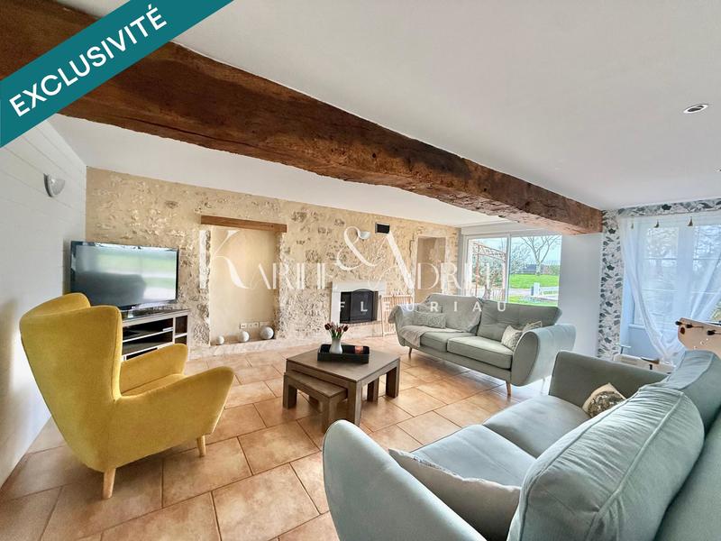 Maison - 210 m² - 6 pièces