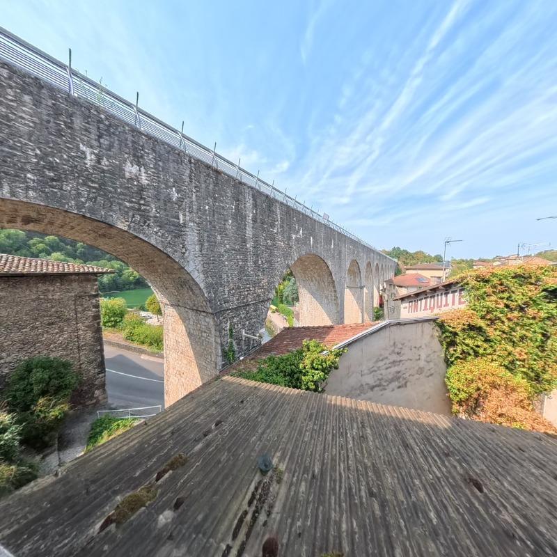 Maison de village - 100 m² - 4 pièces