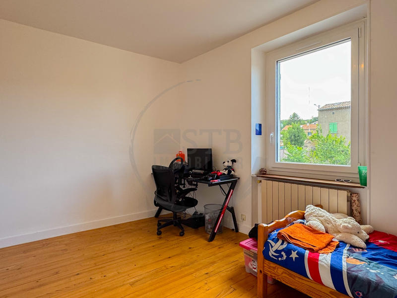 Maison - 140 m² - 6 pièces