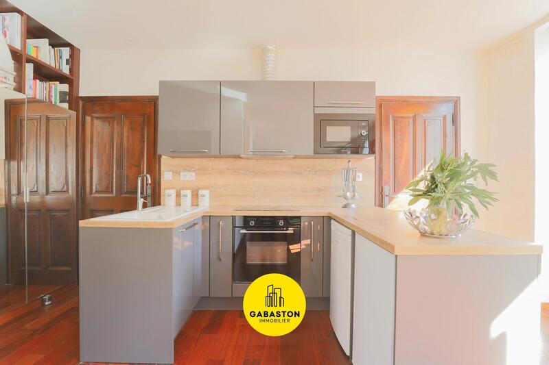 Appartement - 60 m² - 2 pièces