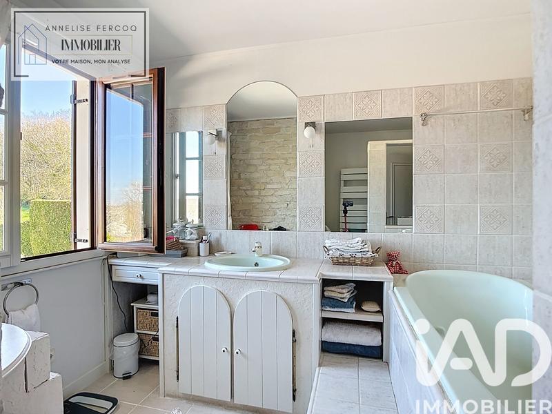 Maison - 167 m² - 8 pièces