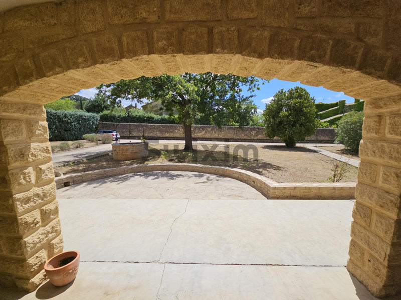 Villa - 267 m² - 11 pièces