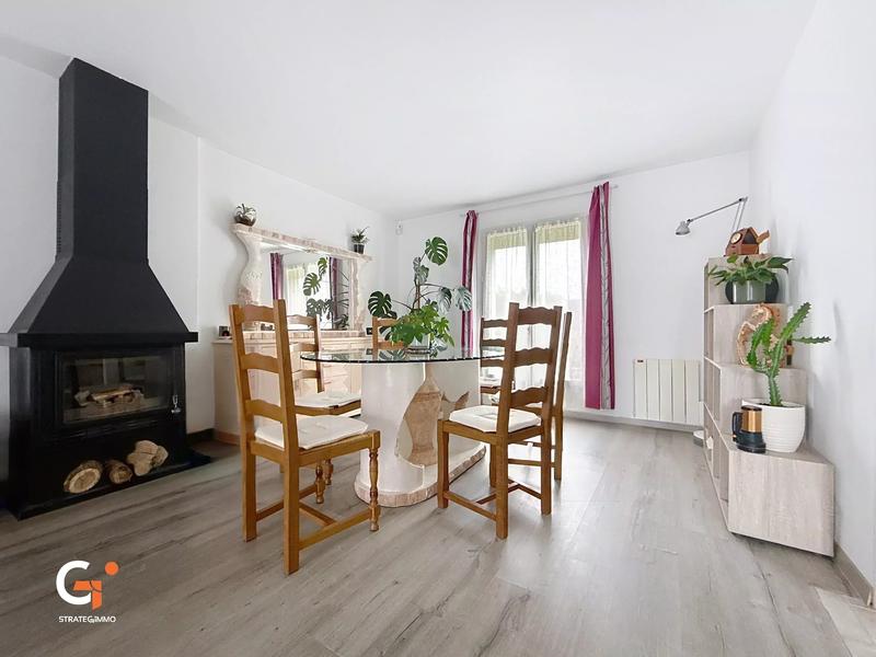 Maison - 90 m² - 4 pièces