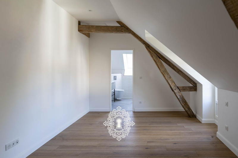 Maison - 185 m² - 5 pièces