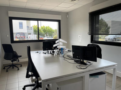 Bureau - 210 m²