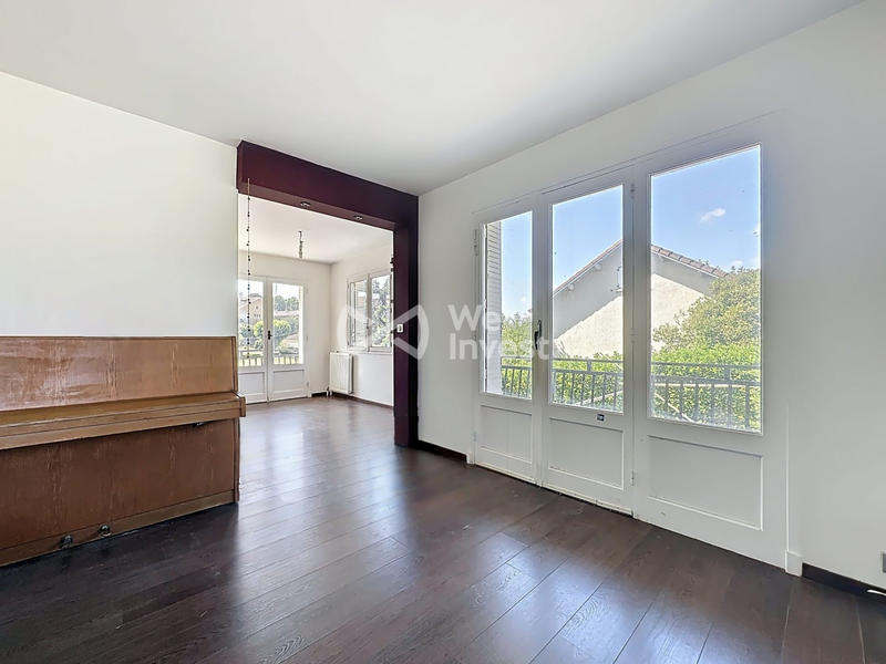 Maison - 143 m² - 6 pièces