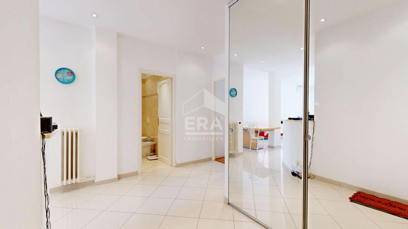 Appartement - 82 m² - 3 pièces