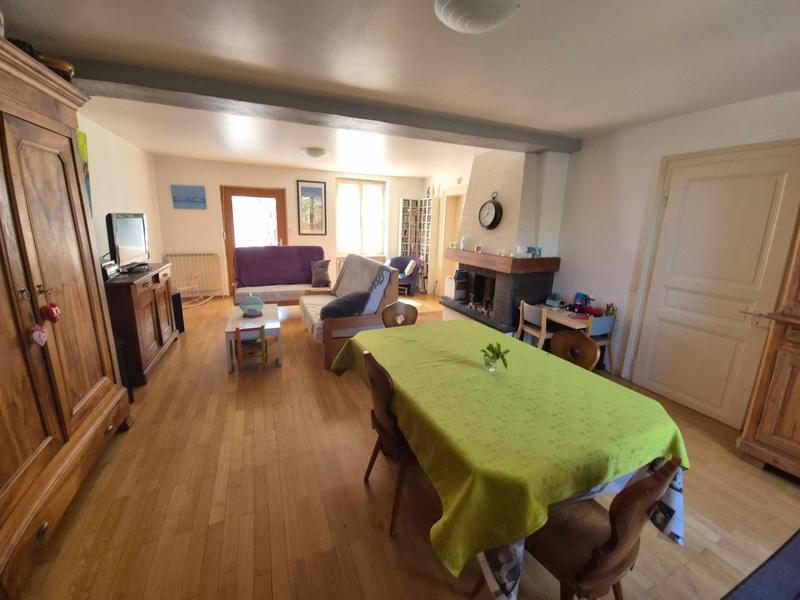 Maison - 166 m² - 8 pièces