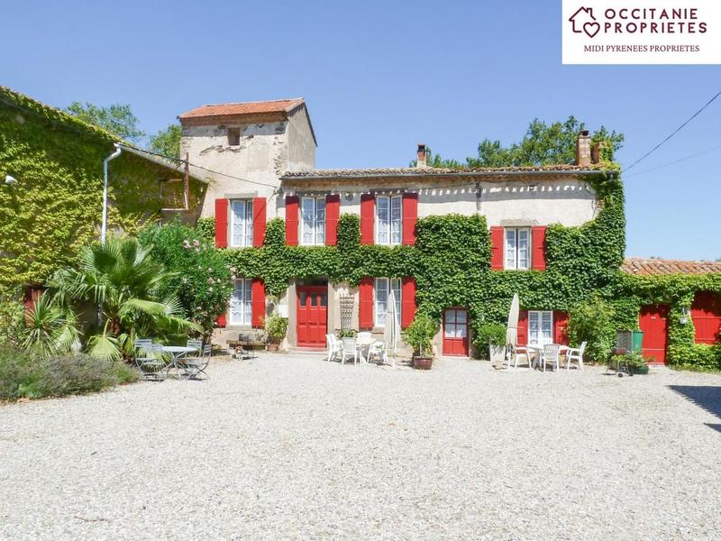 Propriété - 530 m² - 23 pièces