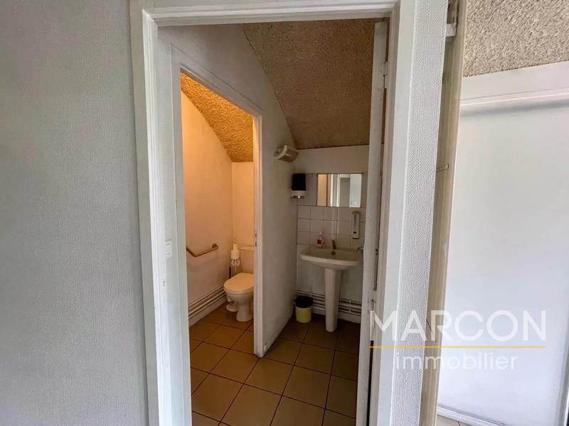 Local d'activités - 69 m² - 3 pièces