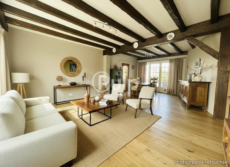 Maison - 165 m² - 8 pièces