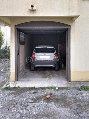 Garage - 11 m²