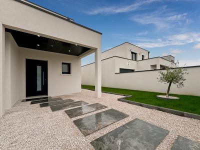 Maison - 144 m² - 5 pièces