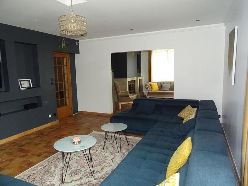 Maison - 205 m² - 7 pièces