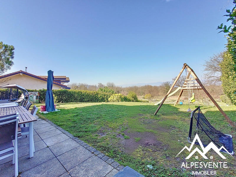 Maison - 102 m² - 4 pièces