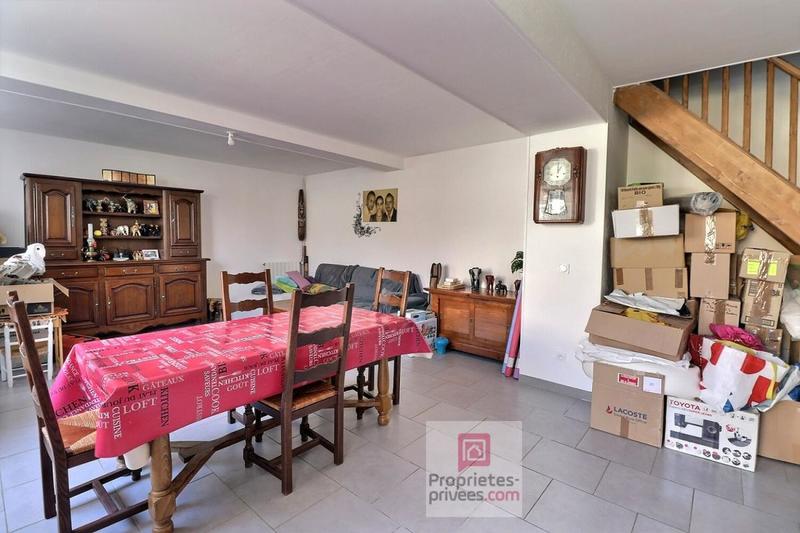 Maison - 99 m² - 7 pièces