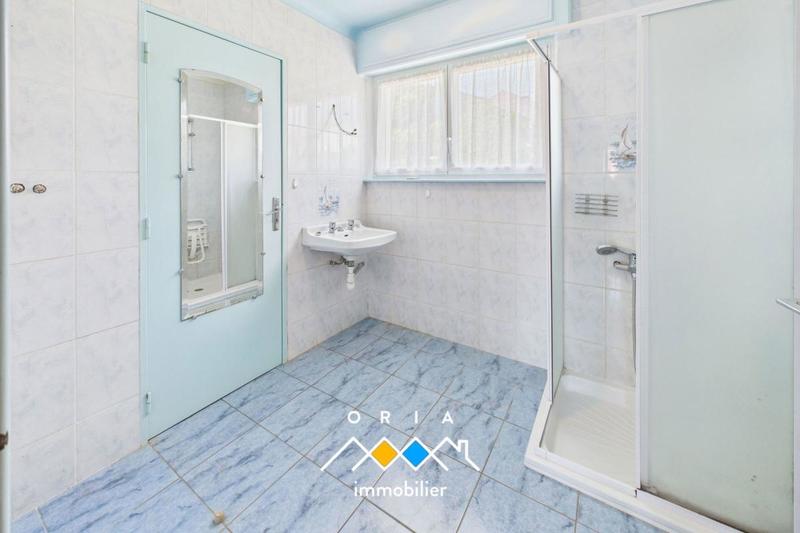 Maison - 107 m² - 6 pièces