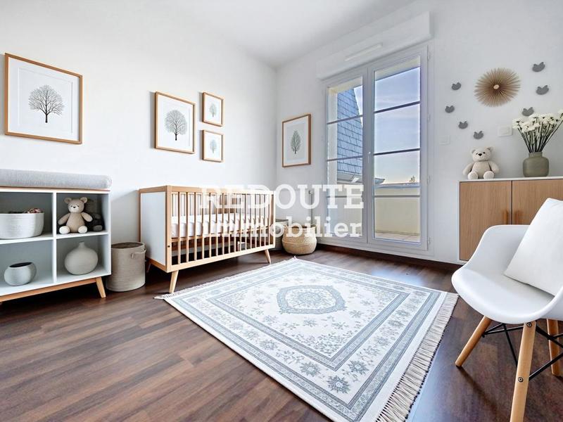 Appartement - 96 m² - 5 pièces