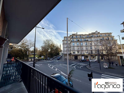 Appartement - 96 m² - 3 pièces