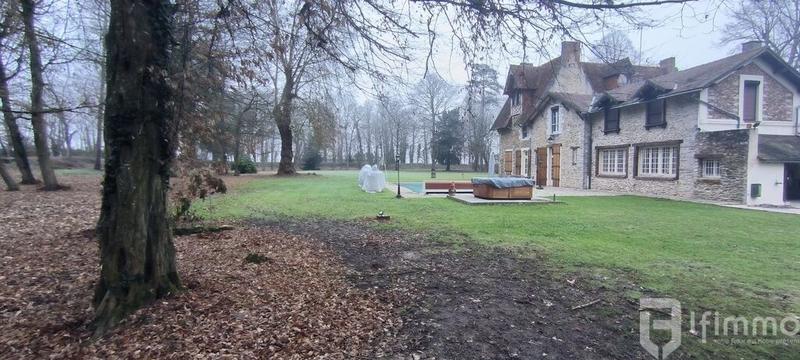 Maison de campagne - 400 m² - 10 pièces