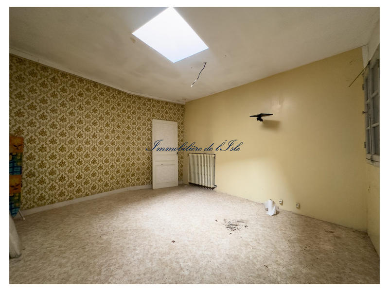 Maison - 101 m² - 6 pièces