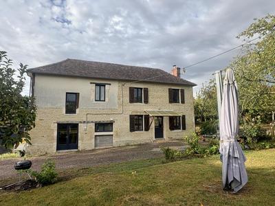 Maison - 92 m² - 4 pièces