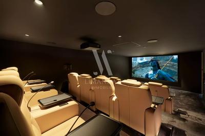 Villa - 338 m² - 7 pièces