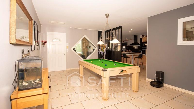 Maison - 172 m² - 7 pièces