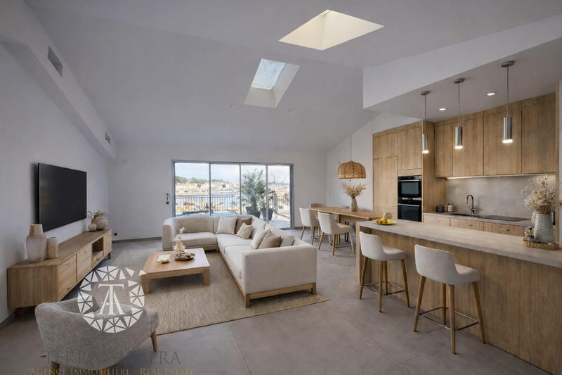 Appartement - 92 m² - 4 pièces