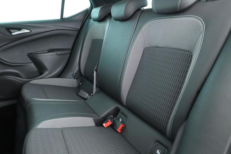 Opel Astra 1.5 Diesel Elegance 122 ch