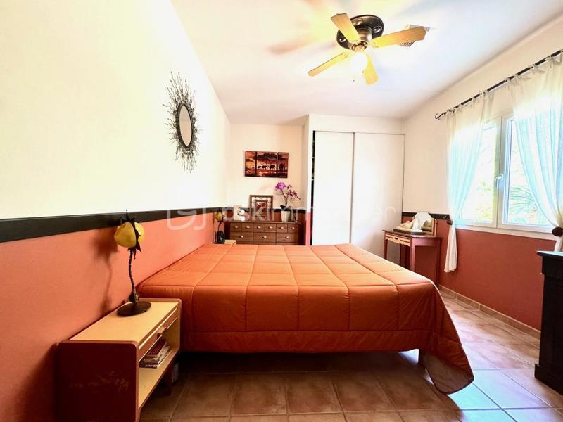 Villa - 232 m² - 8 pièces