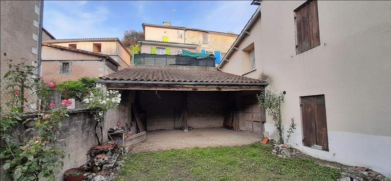 Maison - 233 m² - 8 pièces