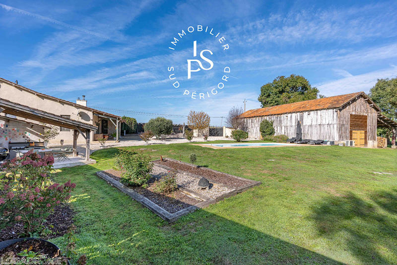 Maison - 200 m² - 5 pièces