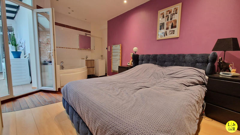 Appartement - 99 m² - 4 pièces